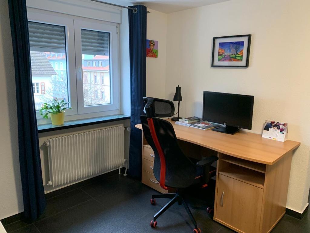 Guenstige Zimmer-Unterkunft Zimmer Mit Gemeinschaftsbad Lörrach Eksteriør billede